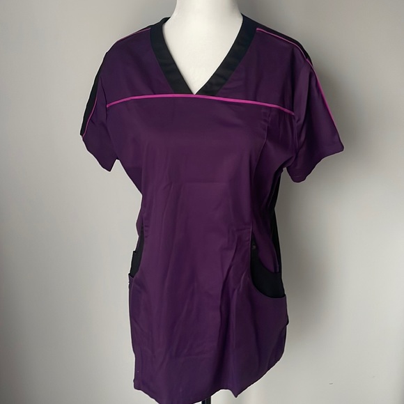 Health Pro Scrub Top 🦄 - Picture 1 of 6